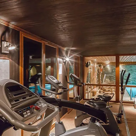 Les Balcons De Belle Plagne Hotel apartamentowy 4*