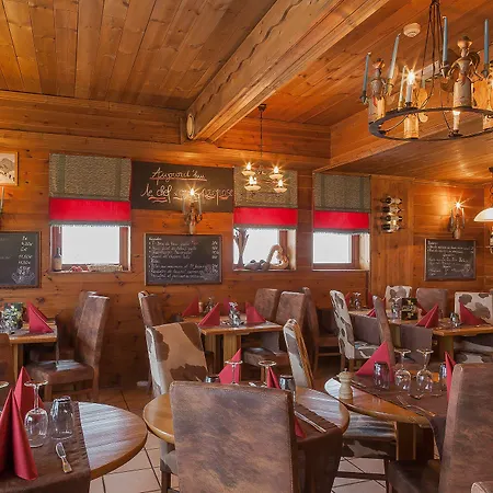 Les Balcons De Belle Plagne Hotel apartamentowy 4*