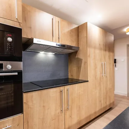 Les Balcons De Belle Plagne Hotel apartamentowy 4*